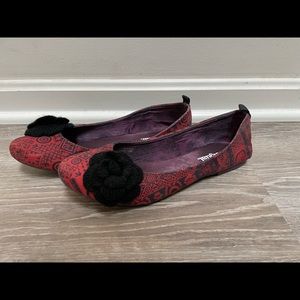 Desigual flats, gently used.